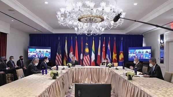 Minister of Foreign Affairs Bui Thanh Son attends the ASEAN-US Conference held in both in-person and virtual formats (Photo: VNA)