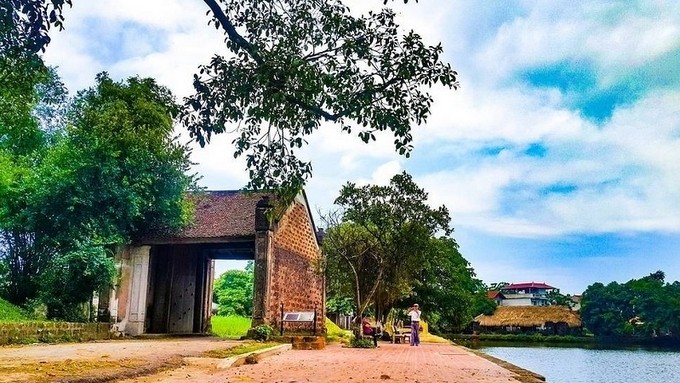 The caravan tour to the Duong Lam ancient village is expected to attract many visitors. (Photo: NDO)
