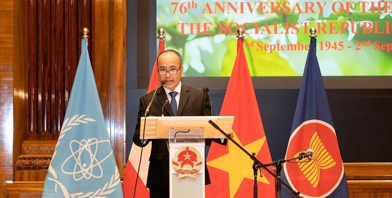 Vietnamese Ambassador to Austria Nguyen Trung Kien speaking at the ceremony. (Photo: VNA)