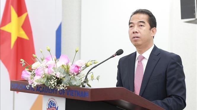 Deputy Foreign Minister To Anh Dung at the event (Photo: VNA)