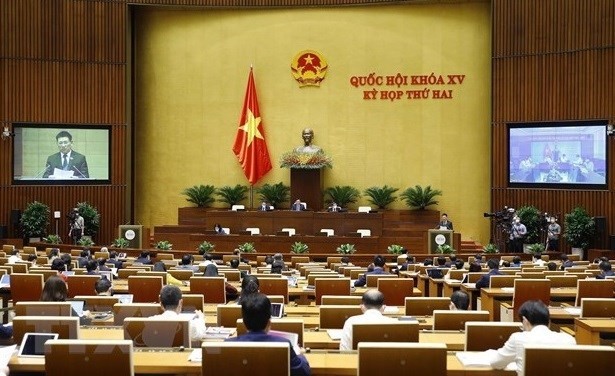 A discussion of the 15th National Assembly's second plenum. (Photo: VNA) 
