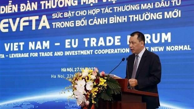 Deputy Minister of Industry and Trade Dang Hoang An speaks at the forum. (Photo: VNA)