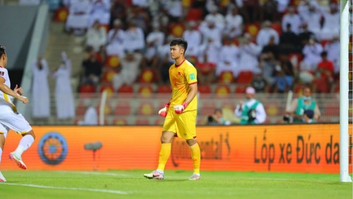  Goalkeeper Nguyen Van Toan