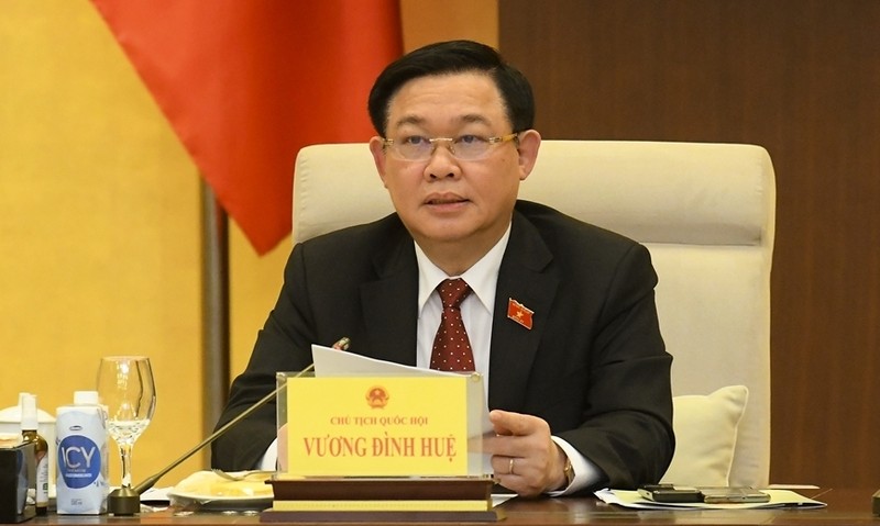 National Assembly (NA) Chairman Vuong Dinh Hue speaking at the meeting. (Photo: qdnd.vn)