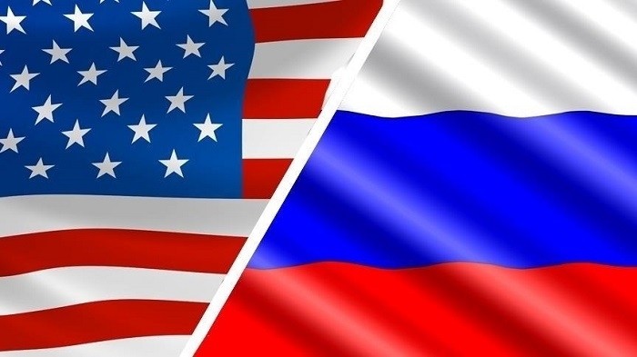 Russian and US security chiefs agreed to work on improving mutual relations between the two countries.
