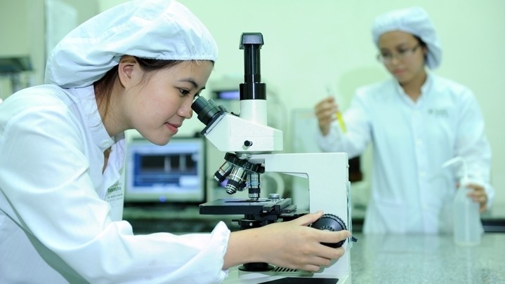Vietnamese women in science