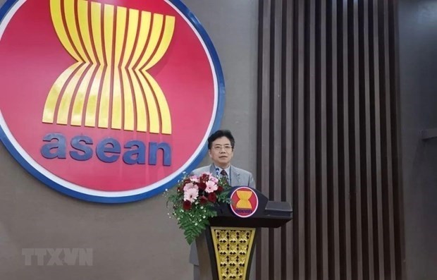 Chinese Ambassador to ASEAN Deng Xijun (Photo: VNA)