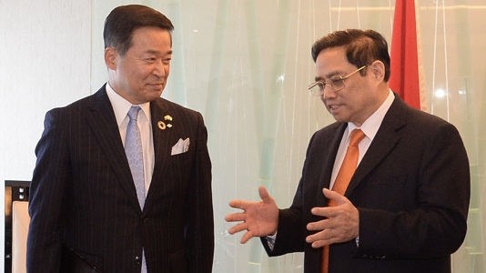 Prime Minister Pham Minh Chinh and the Sumitomo representative (Photo: Thanh Giang)