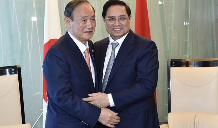 PM Pham Minh Chinh and former Japanese PM Suga Yoshihide. (Photo: VGP)