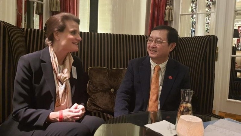 Vietnamese Minister of Science and Technology Huynh Thanh Dat and Swiss State Secretary for Education, Research and Innovation Martina Hirayama (Photo: MOST)