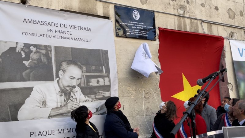 The plaque commemorating President Ho Chi Minh in Marseille (Photo: VNA)