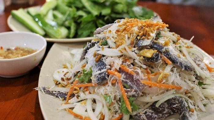 Herring salad: A tasty offering of Phu Quoc  (Photo: VnExpress)
