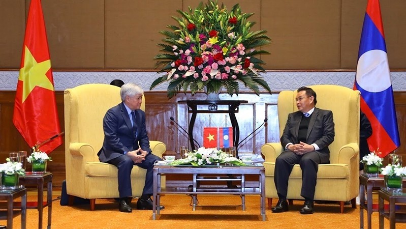 VFF President Do Van Chien meets with Lao National Assembly Saysomphone Phomvihane (Photo: Van Diep)