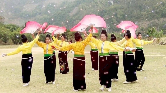 Xoe Thai is a unique type of traditional dance that is associated with and plays a significant role in the daily life of Thai ethnic communities in the northwest of Vietnam