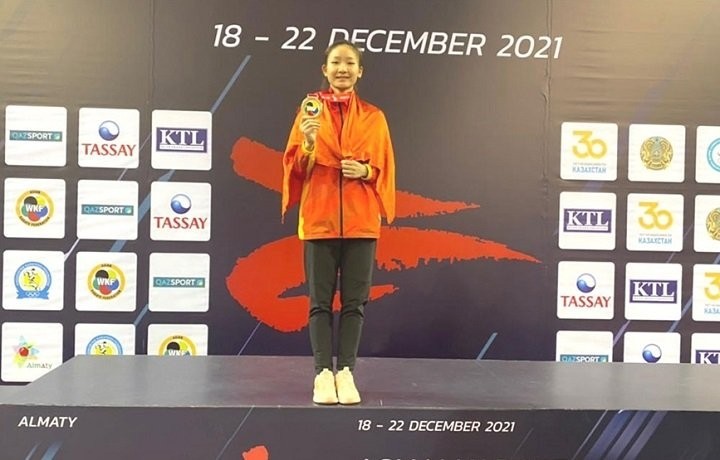 Hoang Thi My Tam becomes the first female Vietnamese fighter to claim gold in the same weight category of both the senior and U21 divisions at the Asian Karate Championships.
