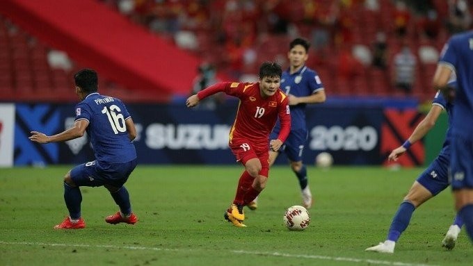 Vietnam midfielder Nguyen Quang Hai hits the woodwork twice during their semi-final first leg against Thailand on December 23. (Photo: Vnexpress)