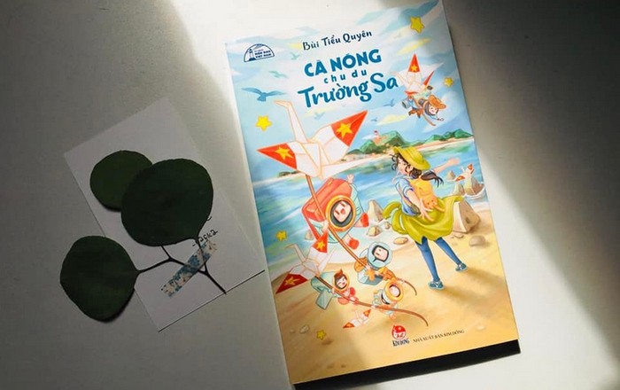 The book 'Ca Nong travels to Truong Sa' 