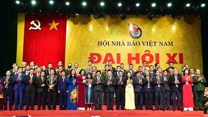 The 52-strong Executive Committee of the Vietnam Journalists’ Association in the 2020-2025 tenure makes its debut. (Photo: NDO)
