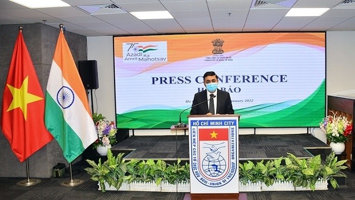 Consul General of India in HCM City Madam Mohan Sethi speaks at the press conference. (Photo: qdnd.vn)