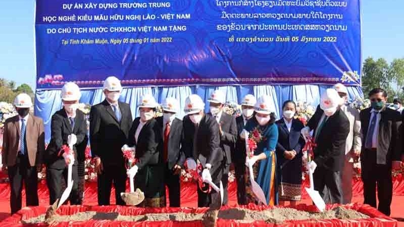 The ground-breaking ceremony for the Laos-Vietnam friendship vocational school (Photo: Xuan Son)