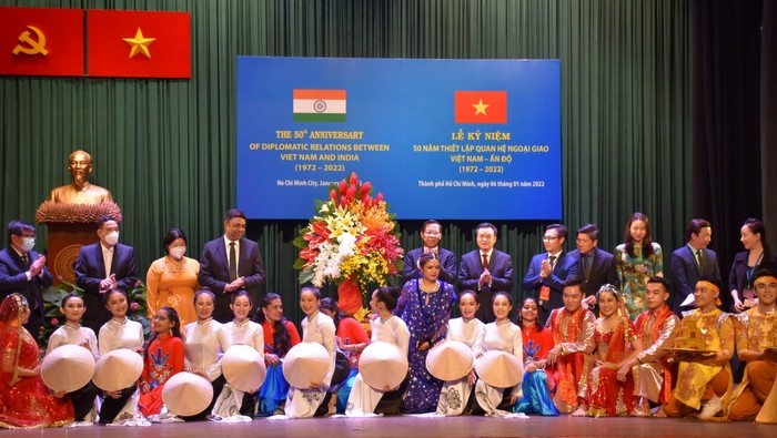 Participants at the ceremony. (Photo: phunuonline.com.vn)
