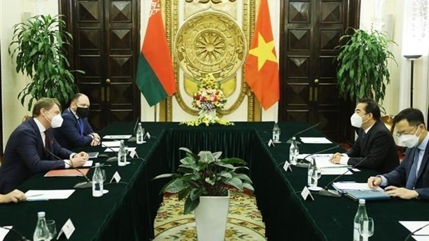 The event was co-chaired Vietnamese Deputy Foreign Minister To Anh Dung and his Belarusian Deputy Foreign Minister Mikalai Barysevich (Photo: VNA)