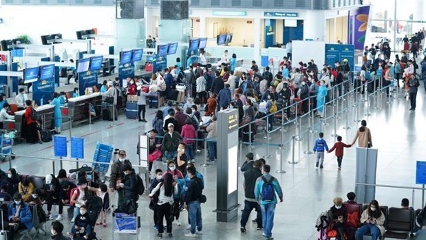 Between January 4 and 7, a total of 47 international flights carried nearly 6,100 passengers to Vietnam. (Photo: VNA)