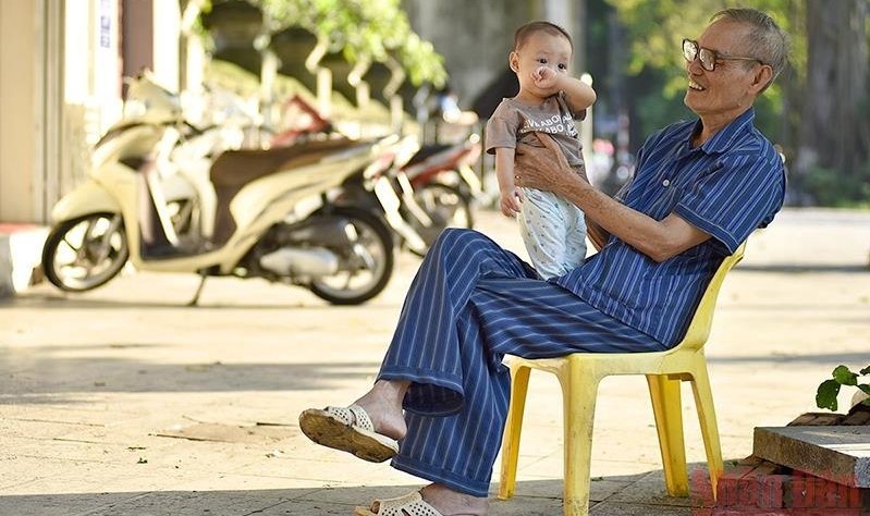 The elderly citizens are still a very important resource for the country's development. (Photo: NDO)