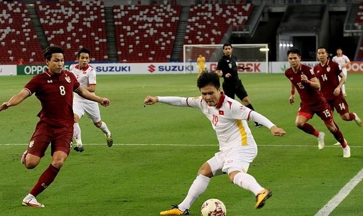  Vietnam midfielder Nguyen Quang Hai (#19) in action during a match. (Photo: VFF)