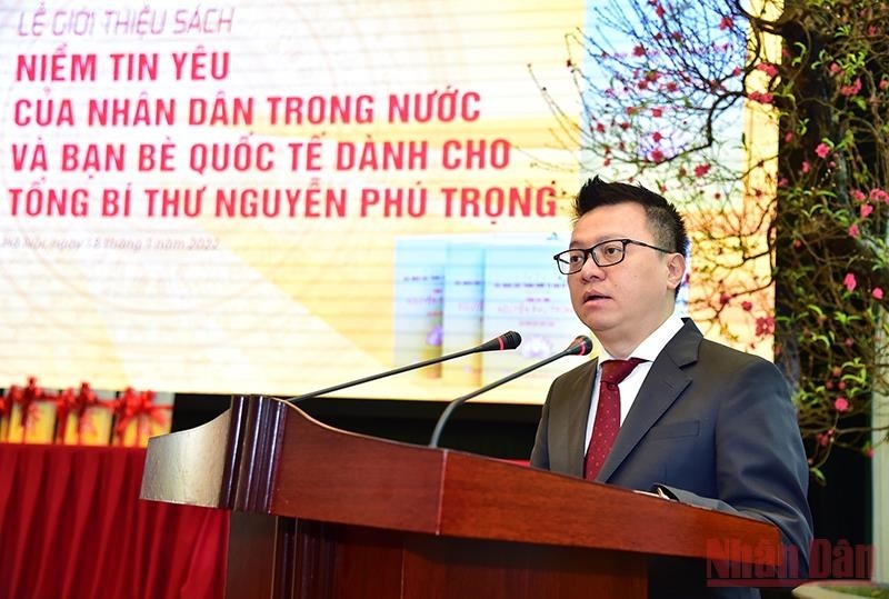 Editor-in-Chief of Nhan Dan Newspaper Le Quoc Minh speaking at the ceremony. (Photo: NDO)
