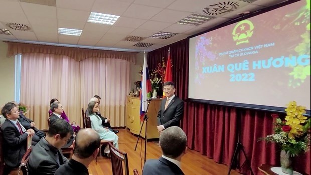 A Tet get-together is held by the Embassy of Vietnam in Slovakia for Vietnamese expats on January 22. (Photo: VNA)