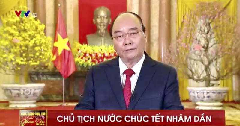 President Nguyen Xuan Phuc extends Lunar New Year greetings on February 1.
