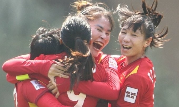 Vietnamese players burst with joy after qualifying for the FIFA Women's World Cup for the first time. (Photo: Vnexpress)