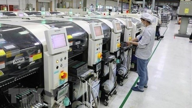 Production activities at Fuhong Precision Component Company in Dinh Tram Industrial Park in Bac Giang province (Photo: VNA)