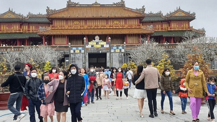 Visitors to Hue Imperial Citadel during the recent Tet holiday (Photo: MINH NGHIA)