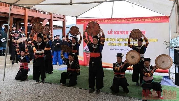 An art performance of Lo Lo ethnic minority people in Khuoi Khon hamlet, Kim Cuc commune, Cao Bang province. (Photo: NDO)