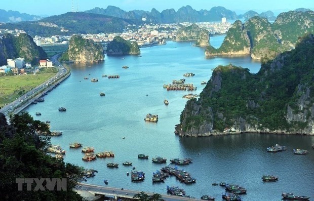 A view of Ha Long Bay (Photo: VNA)