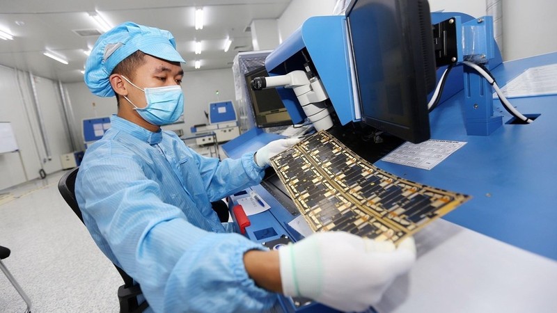 A facility to manufacture and inspect electronic circuits of Young Poong Electronics VINA in Vinh Phuc Province. (Photo: VNA)