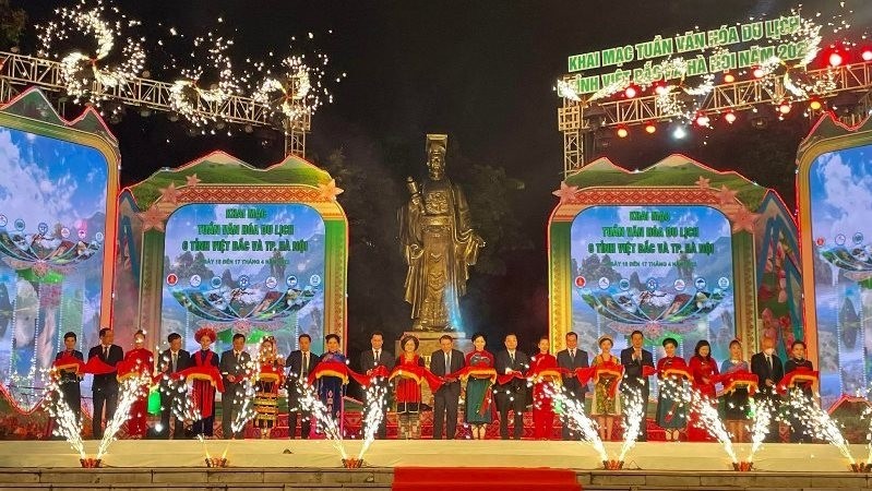 The culture and tourism week of six provinces in Viet Bac and Hanoi opens.