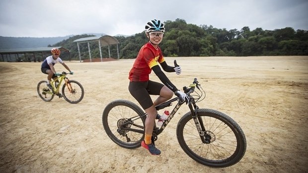 Vietnamese cyclist Dinh Thi Nhu Quynh (Photo: VNA)