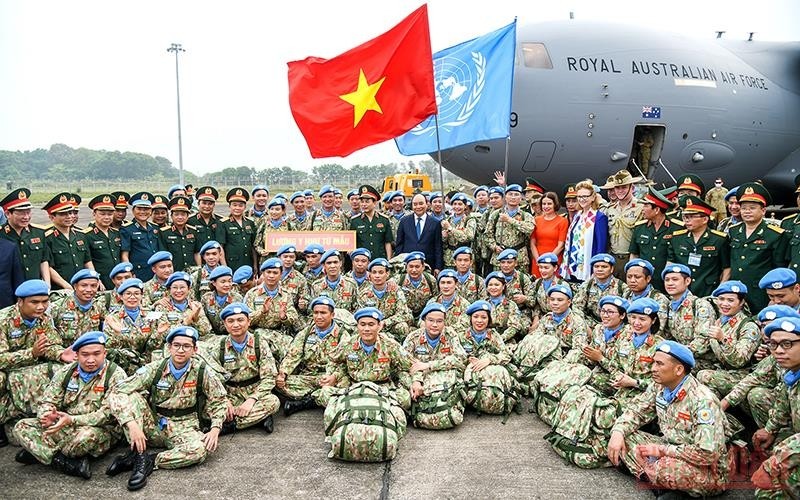 President Nguyen Xuan Phuc attends the deployment ceremony held by the Ministry of National Defence. (Photo: NDO/Thanh Dat)