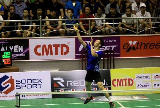 Nguyen Tien Minh in action during men’s singles final at the 2019 National Top Players Badminton Tournament. (Photo: VNA)