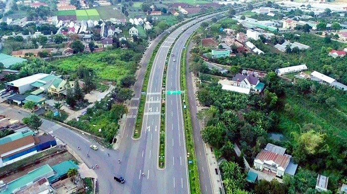 An aerial view of the Lien Khuong – Da Lat Expressway