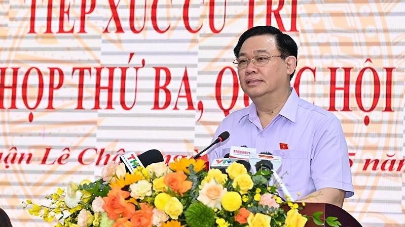 National Assembly Chairman Vuong Dinh Hue responds to proposals of Hai Phong voters. (Photo: Duy Linh)