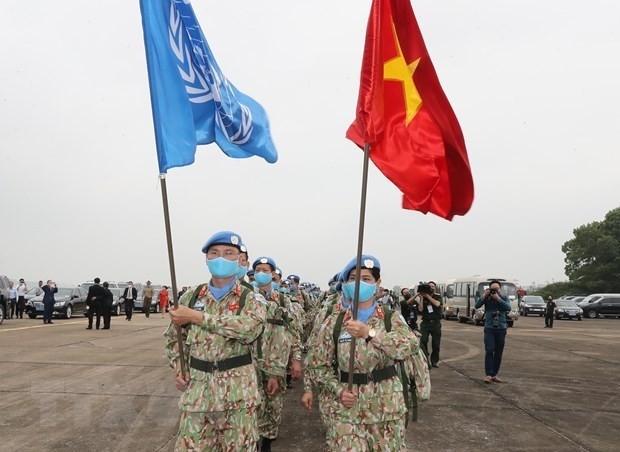 Soldiers of Vietnam's Engineering Unit Rotation 1 set off to assume missions at the United Nations Interim Security Force for Abyei (Photo: VNA)