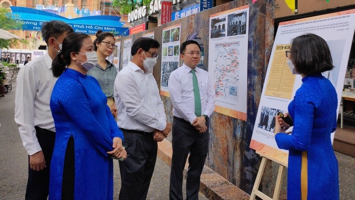 At the exhibition in Ho Chi Minh City (Photo: NDO)