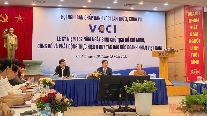 At the ceremony to announce code of business ethics for Vietnamese enterprises (Photo: NDO)