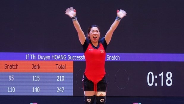 Hoang Thi Duyen clinches the gold in the women’s 59kg category. (Photo: VNA)