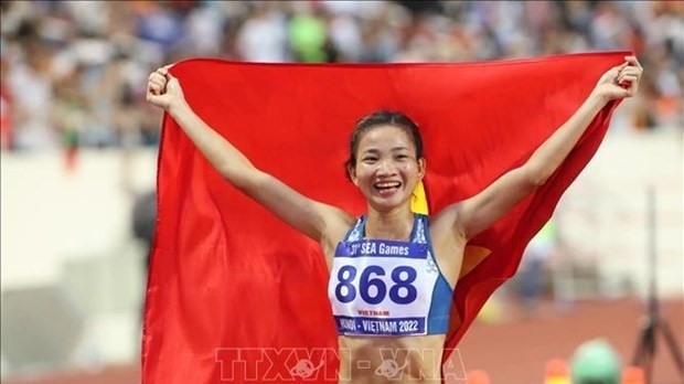 Nguyen Thi Oanh has established her name as one of the stars of SEA Games 31 by scoring a gold hat-trick after two days of competition. (Photo: VNA)