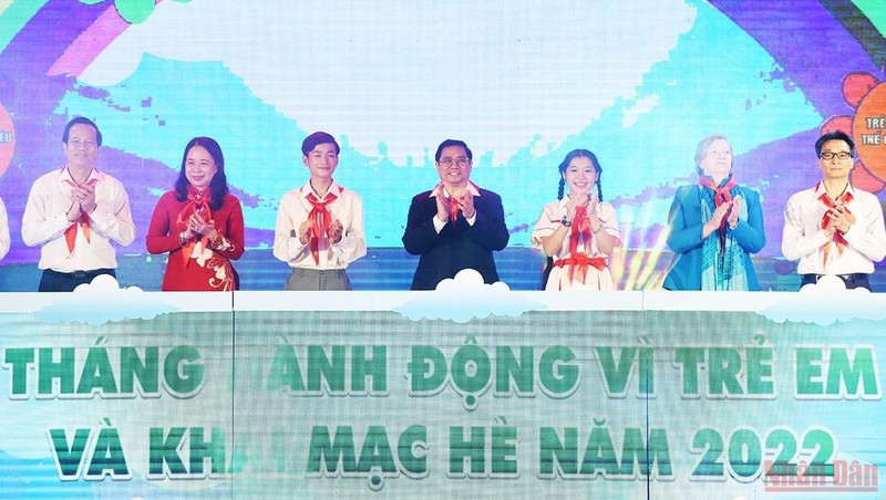 Prime Minister Pham Minh Chinh at the launch of the action month for children. (Photo: Tran Hai)